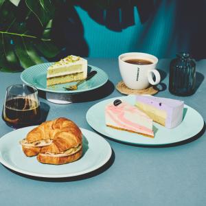 Beat the Heat with Starbucks' Summer Treats! Cool Cakes, Refreshing Drinks & More! (2024)